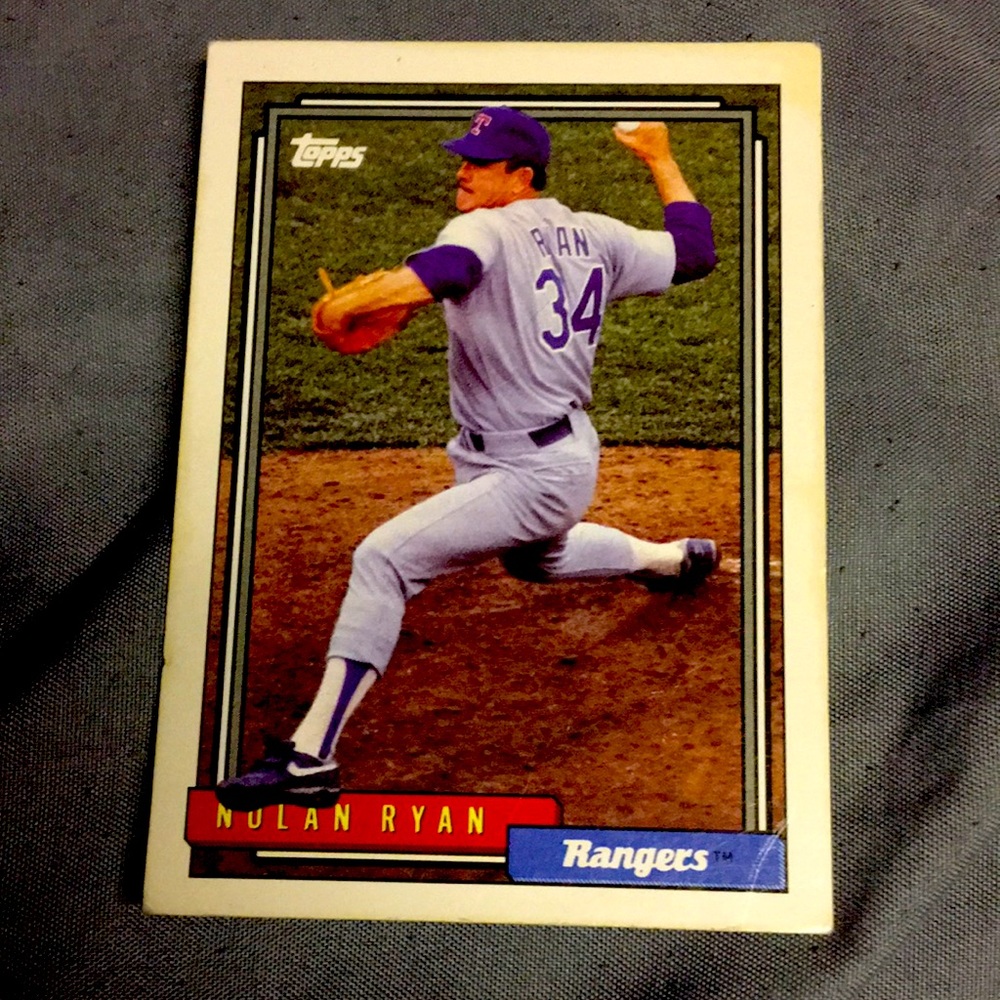 1992 topps first edition Nolan Ryan card #1!!!!! This card is in good condition.